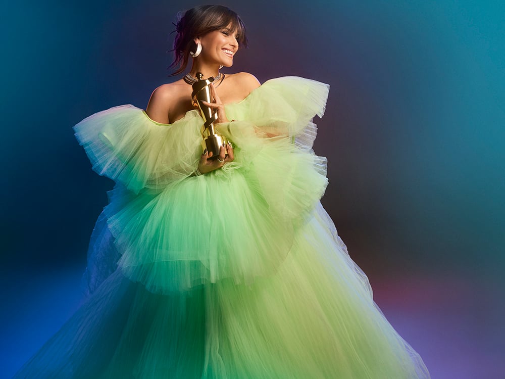 1 Main photo Nelly Furtado 1000 x 750 - Darren Oleksyn